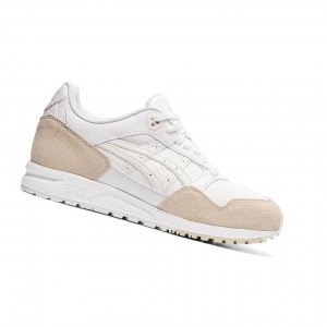 White Women's Asics GEL-SAGA Sneakers | 486-ZYGPTK
